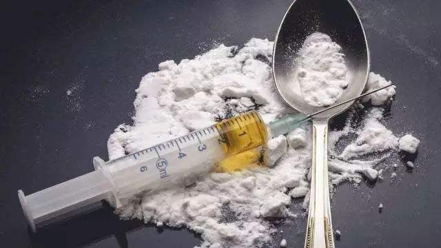 吸海洛因多少次會上癮？